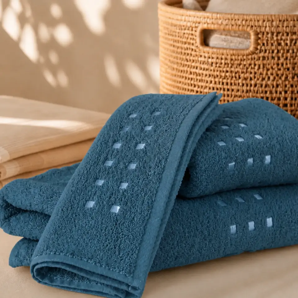 TOWEL KLOE - 13.99&euro;